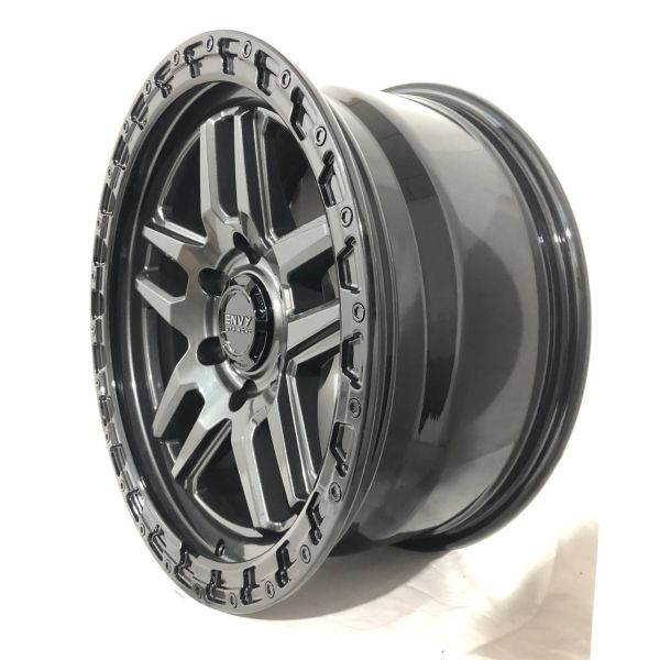 F7615 R17 8J ET25 6x139,7	106,1	LIQUID METAL / GLOSS BLACK BEADLOCK