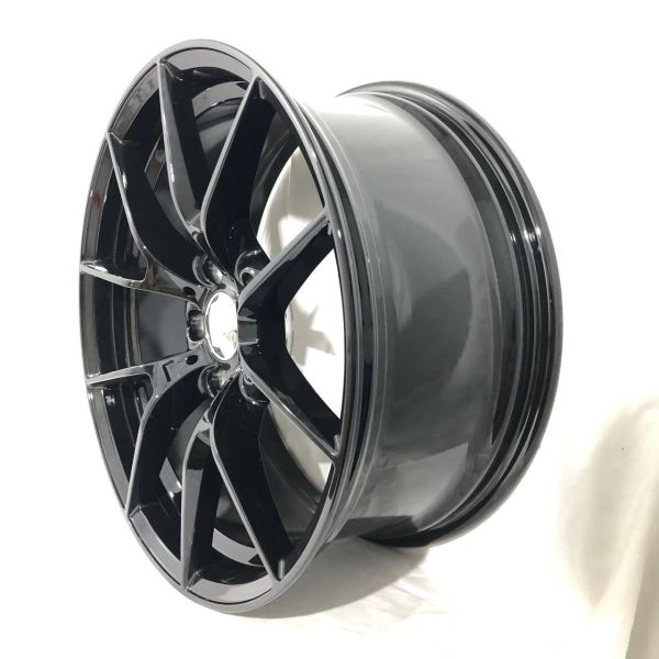 9369F R19 8,5J ET35	5x120	72,6	GLOSS BLACK