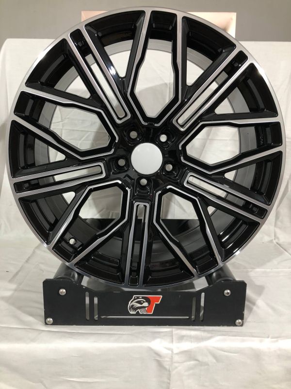 0312 Lumma R20 9,5J 5x112 ET40	66,6 	BLACK MACHINE FACE