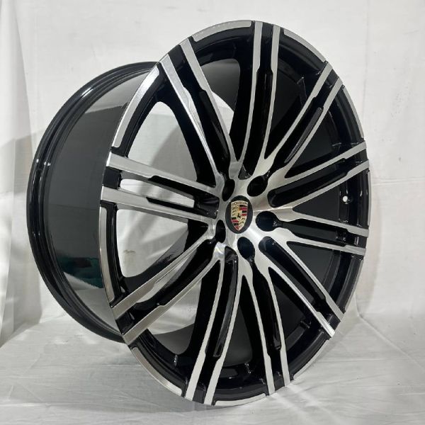 1041 R21 9J	5X112 ET26	66,6 GLOSS BLACK MACHINED FACE