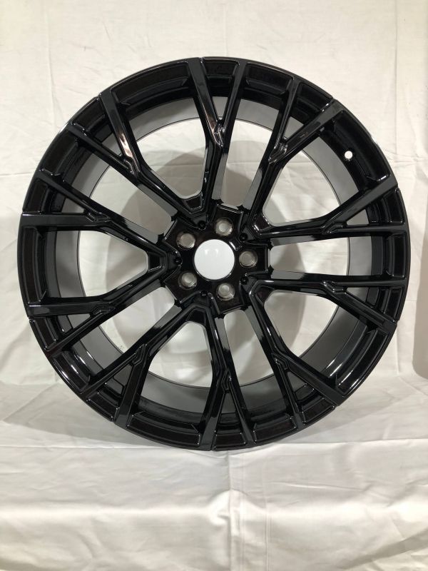 5482 R22 9,5J 5x112 ET40	66,6 	Black