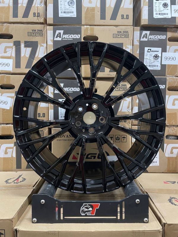 FC736 R22 10,5J	ET43	5X112	66,5	Gloss Black
