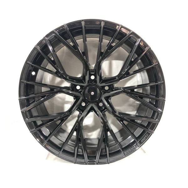 F9829 R19 8,5J ET35	5X120	72,6	Gloss black