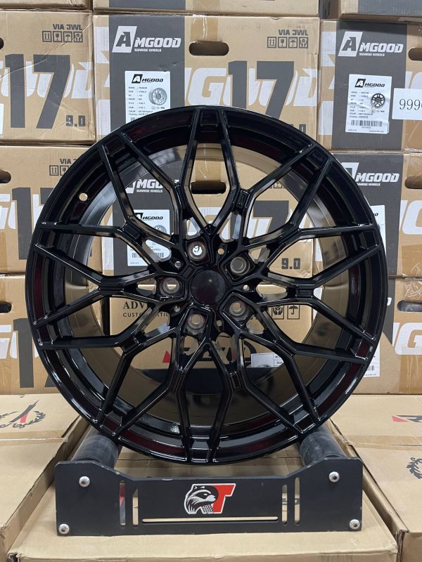 F9755 R19 9,5J ET40	5x120	72,6 GLOSS BLACK