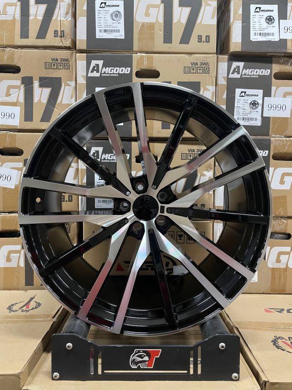 B373F R22 10J ET35 5x112	66,6	BLACK MACHINED