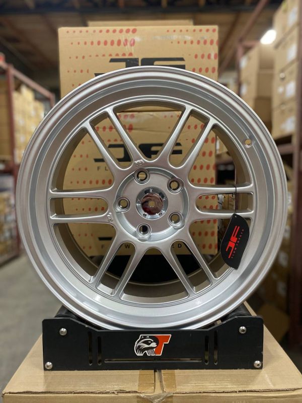 8883A Enkei RPF-1 BMW	R18 9,5J ET32	5x120	72,5	Hyper Silver