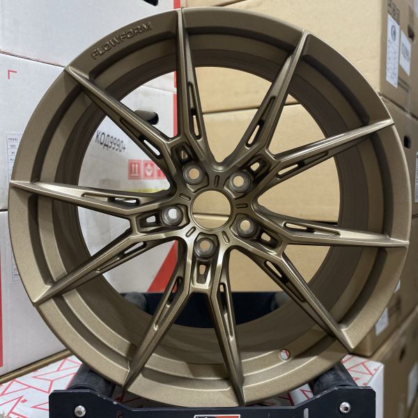XF050 R19 8,5J	ET35	5x112	66,45	SAND BRONZE
