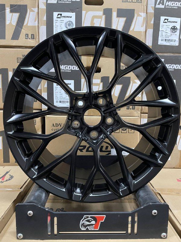 ZB055 R19 9,5J	66,45 ET38	5x112	HYPER BLACK