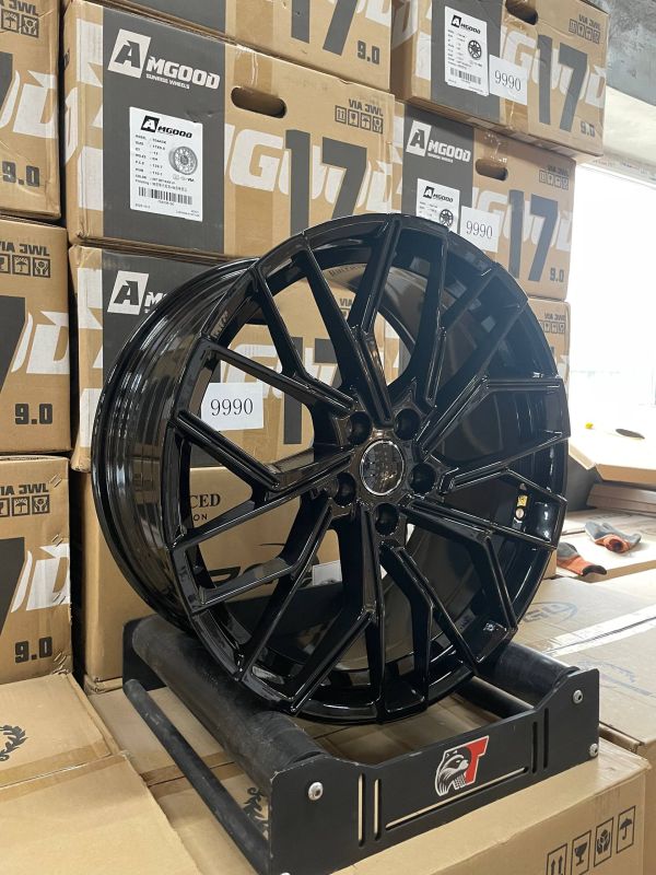 YF0466 R20 9J	5x112 ET26	66,5 	GLOS BLACK