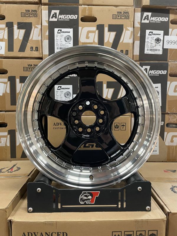 ks089 R18 8,5J 5X100 / 5x114,3 ET30	73,1 	GLOSS BLACK LP