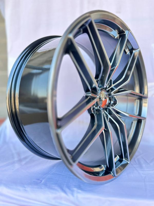 5605 R20 10J	5x108	ET35	73,1 	Hyper Black