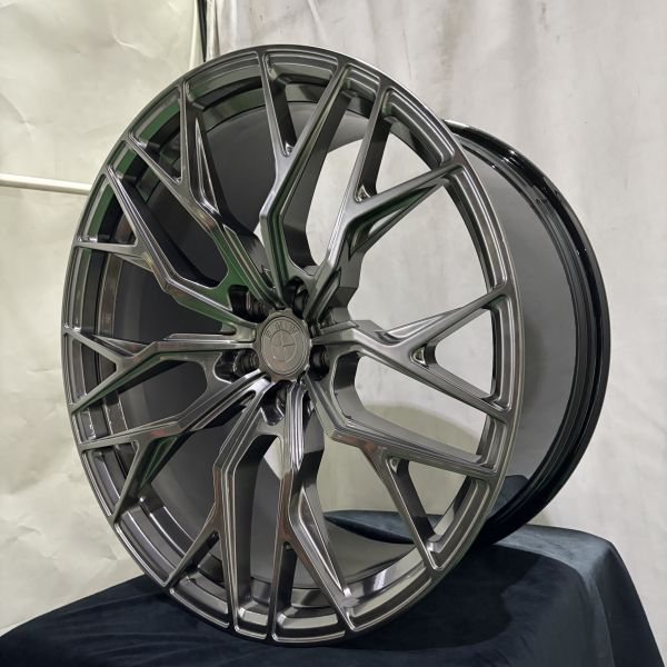 BMW Forged  R22 10,5J ET30 / 12J ET35 ЦО 66,6 5x112 " HB "