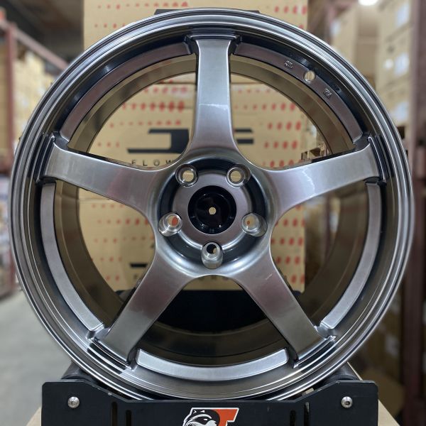 F8731 R18 8,5J	ET38	5x114,3	73.1	Hyper Black