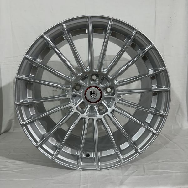7019 R18 9J ET38	5x120	72,56 Silver