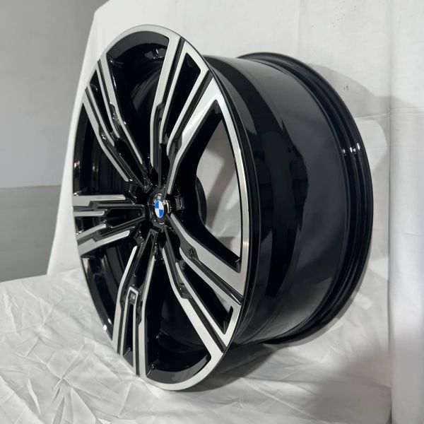 1338 BMW R21 10,5J	ET44	5x112	66,6	BLACK MACHINED FACE