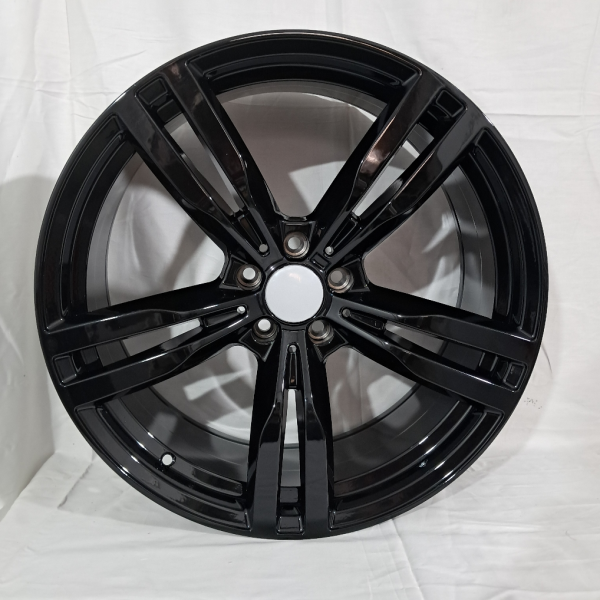 5657 BMW R20 10J 5x112 ET40	66,6 	GLOSS BLACK