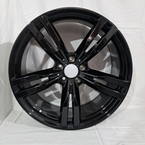 5657 BMW R20 8,5J 5x112 ET25	66,6 	GLOSS BLACK