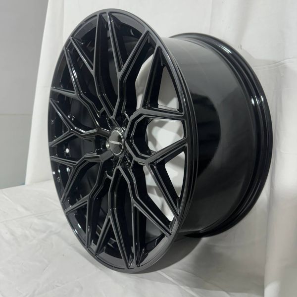 0319 R20 9J	5X120 ET40	ЦО 65,1 	GLOSS BLACK