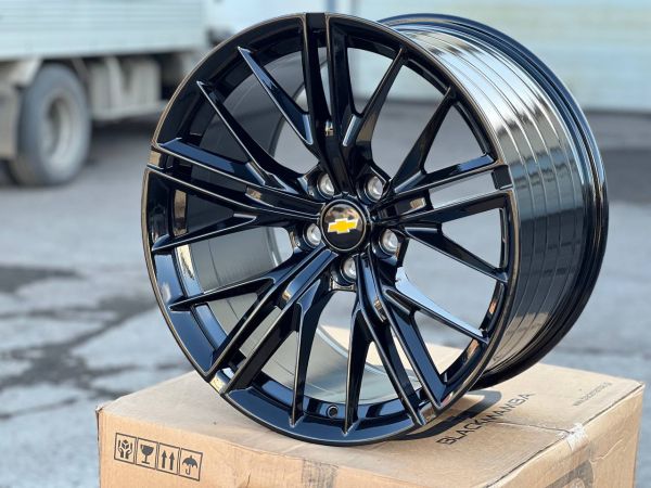 0362 R20 11J 5x120	ET43	ЦО 66,9 	Gloss Black