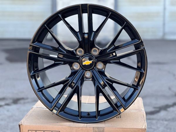 0362 R20 10J 5x120	ET23	ЦО 66,9 	Full Gloss Black