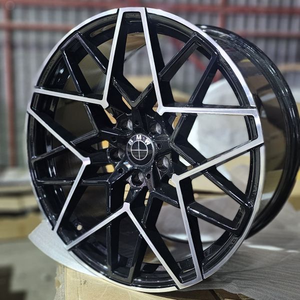 0213 BMW R20 8,5J 5x120 ET35 ЦО 72,6  GLOSS BLACK MACHINED FACE