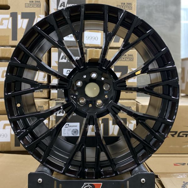 BMW FB736	R22 10,5J ET43 5x112 ЦО 66.6 Gloss Black
