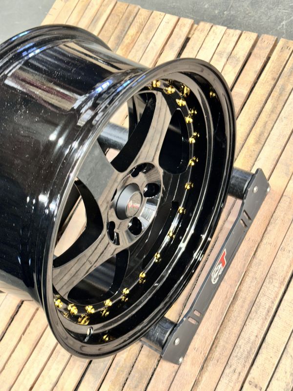 KS122 R18 9J ET35 5x114,3 ЦО 73.1 BLACK/GR