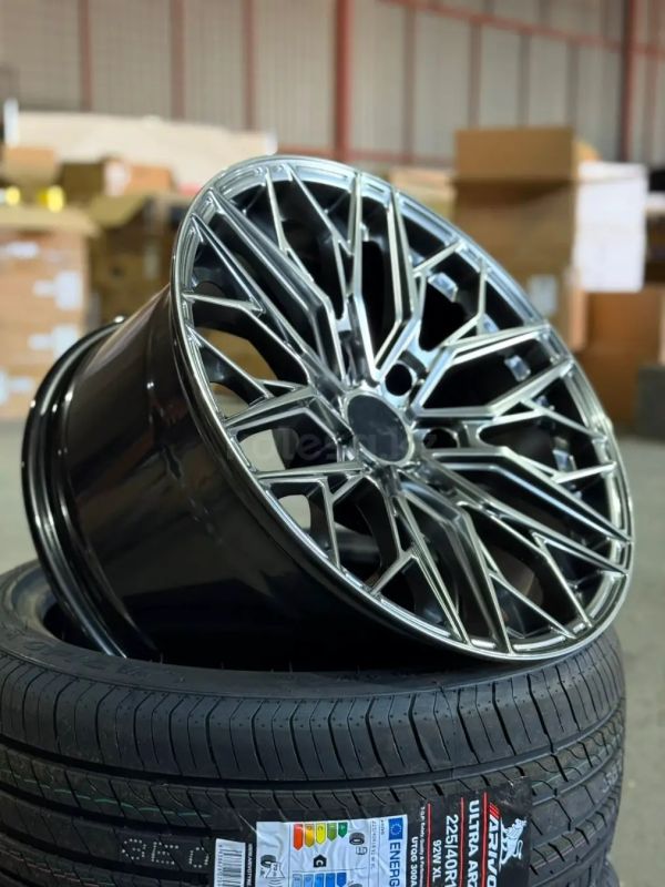 8684 R18 9J	ET15 6x139,7 ЦО 106.2 Hyper Black