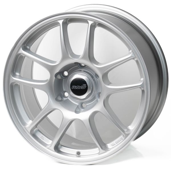 8664 R18 8,5J ET20 6x139,7 ЦО 106.2 SILVER