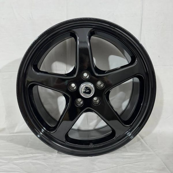 5479 R20 8,5J 5x120 ET45 ЦО 69,6 Gloss black