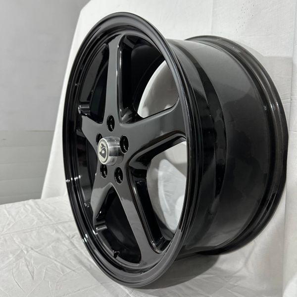 5479 R20 8,5J 5x120 ET45 ЦО 69,6 Gloss black
