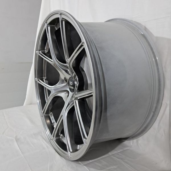HRE Style P101 R19 9.5J  ET38 5x108 Dia 73,1 HB