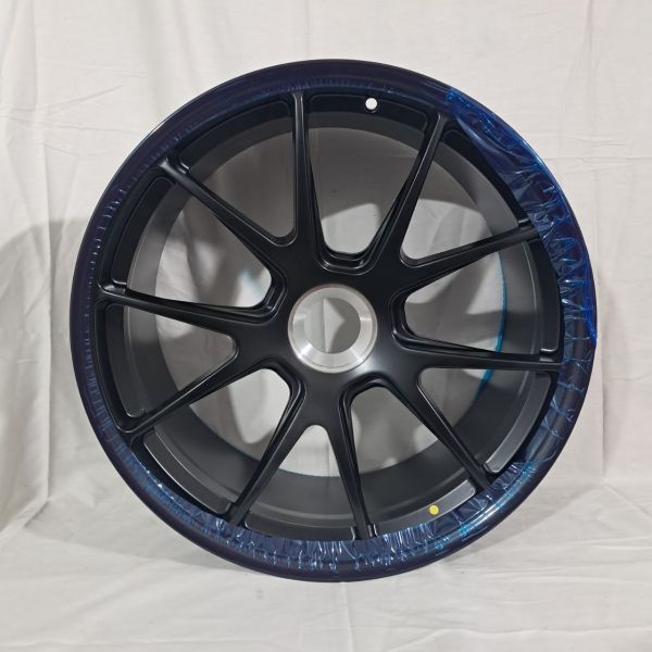 Porsche R20 10-12,5J ET 45-46 Center Lock 84,1 Matt Black