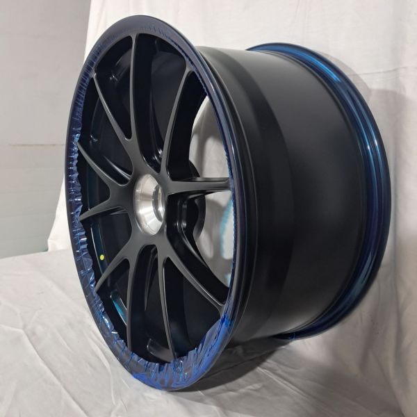 Porsche R20 10-12,5J ET 45-46 Center Lock 84,1 Matt Black
