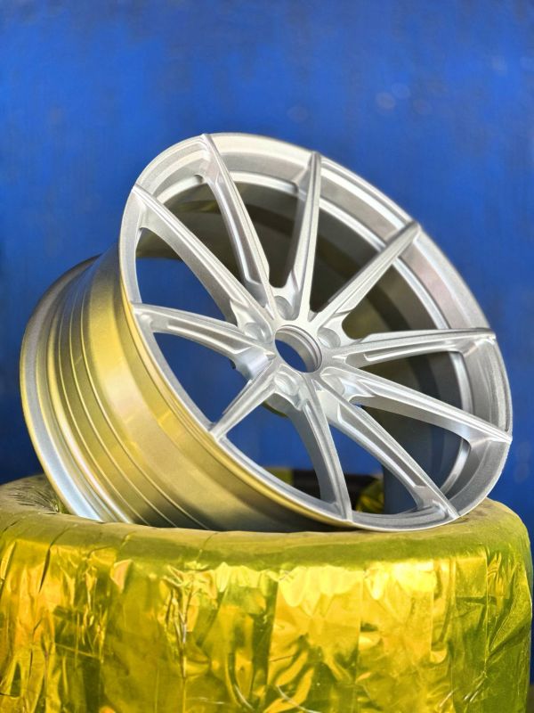 VELIX-X2	Forged	R19 8,5J	5x112	ET22	66,56	silver