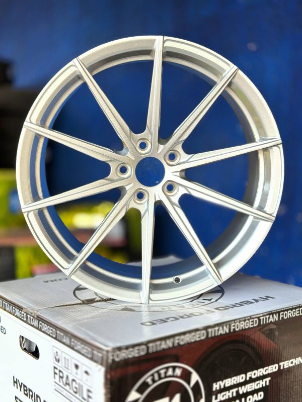 VELIX-X2	Forged	R19 9,5J	5x112	ET34	66,56	brushed silver