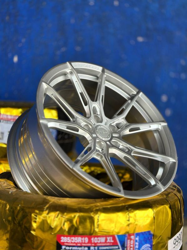 VELIX-X1	Forged	R19 9,5J	5x112	ET34	66,56	silver