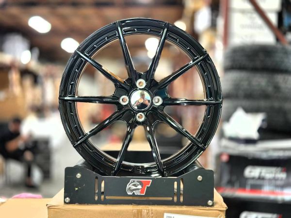 XF006	R17 7,5J	ET35	73,1	4x100	BLACK