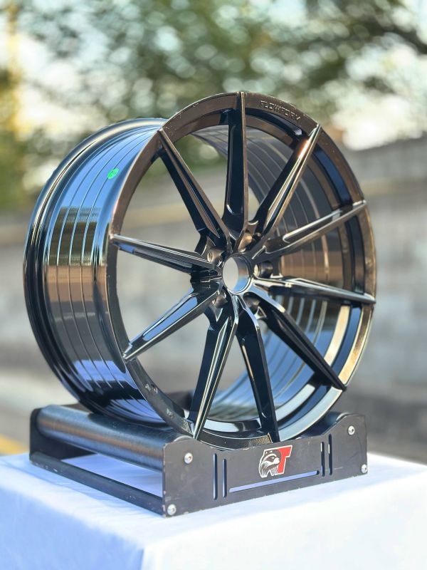 XF005	R20 9J	ET30	66,45	5x112	BLACK