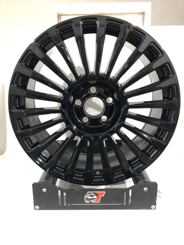 0323 R20 8,5J 5x114,3 ET45	67,1 	BLACK